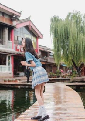 傅菁